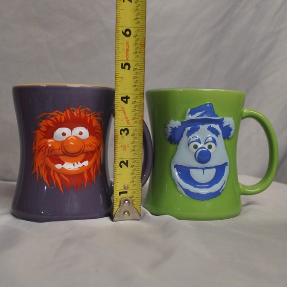 Henson Dining TWO 14 oz mug 3D Fozzie Bear & Animal Muppets Henson (514w) - Picture 2 of 14